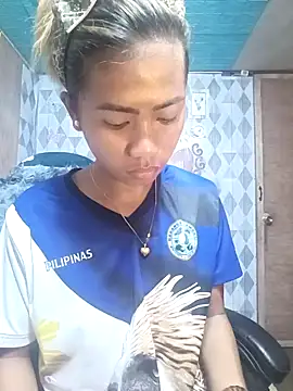 Snapshot of Cutie_body11 chatting on January 2025 10:48:01 PM Cutie body11 online show from January 2025 10:48:01 PM