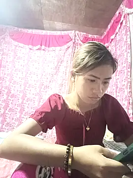 Snapshot of Cutie_body11 chatting on February 2025 11:45:01 PM Cutie body11 online show from February 2025 11:45:01 PM