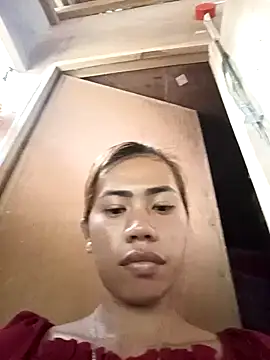 Snapshot of Cutie_body11 chatting on February 2025 02:47:02 AM Cutie body11 online show from February 2025 02:47:02 AM