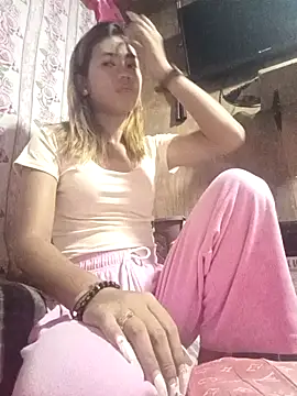 Snapshot of Cutie_body11 chatting on February 2025 10:08:02 PM Cutie body11 online show from February 2025 10:08:02 PM