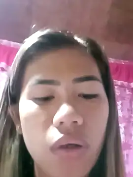 Snapshot of Cutie_body11 chatting on March 2025 10:37:01 PM Cutie body11 online show from March 2025 10:37:01 PM