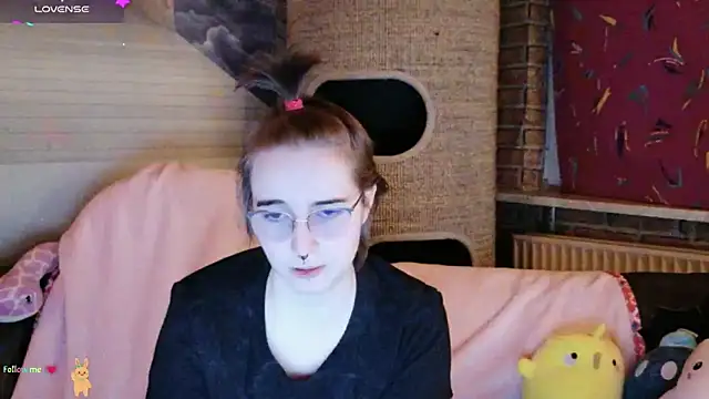 Snapshot of GamerGirl_Eve chatting on December 2025 06:16:01 PM GamerGirl Eve online show from December 2025 06:16:01 PM