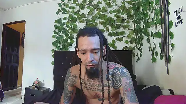 Snapshot of caribbeanlover1 chatting on April 2026 01:31:01 PM caribbeanlover1 online show from April 2026 01:31:01 PM