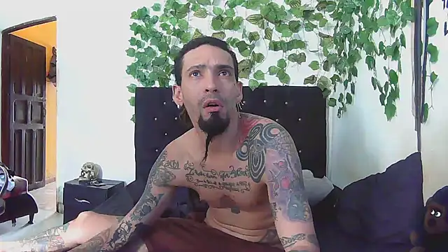 Snapshot of caribbeanlover1 chatting on April 2026 03:48:02 PM caribbeanlover1 online show from April 2026 03:48:02 PM