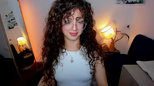 Snapshot of Cassandra_Caiin chatting on March 2026 01:31:02 AM Cassandra Caiin online show from March 2026 01:31:02 AM