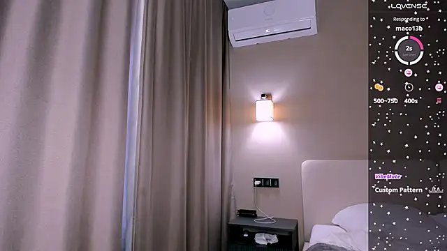 Snapshot of BondGirll chatting on March 2025 11:36:02 AM BondGirll online show from March 2025 11:36:02 AM