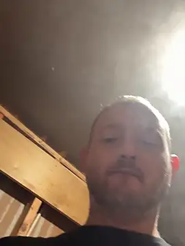 smokeymt420 online show from November 2025 08:54:02 PM