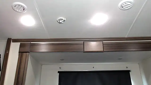 Snapshot of ThickD2C chatting on November 2025 06:04:02 PM ThickD2C online show from November 2025 06:04:02 PM