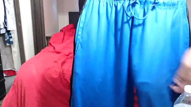 Snapshot of ThickD2C chatting on December 2025 05:50:01 PM ThickD2C online show from December 2025 05:50:01 PM