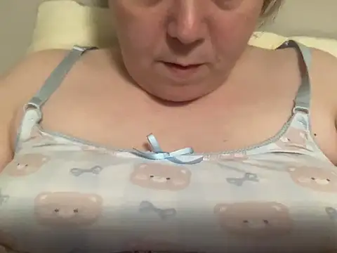 Snapshot of ParisNova chatting on March 2025 02:46:02 AM ParisNova online show from March 2025 02:46:02 AM