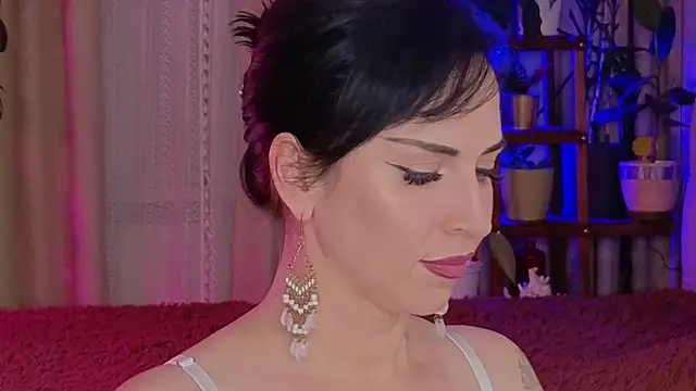 lily conor online show from December 2025 05:19:02 PM