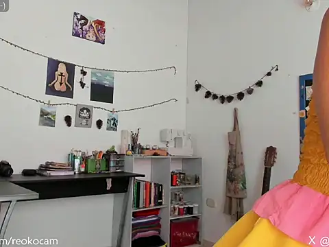 Snapshot of Reoko_ chatting on April 2026 07:23:01 PM Reoko online show from April 2026 07:23:01 PM