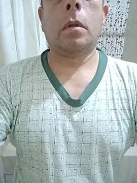 Snapshot of chicoguapo8 chatting on June 2026 08:00:02 AM chicoguapo8 online show from June 2026 08:00:02 AM