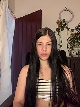 Estefani 32 online show from July 2026 04:35:02 PM