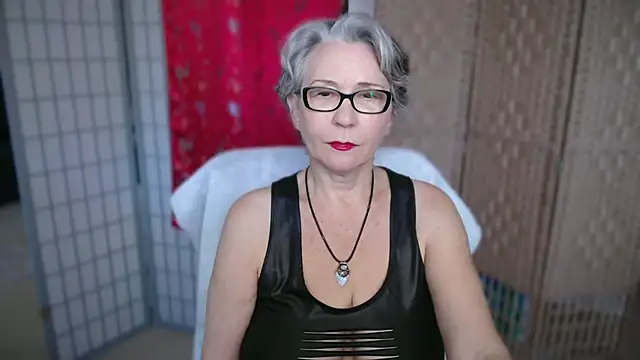 petradaniels online show from July 2026 08:02:01 PM