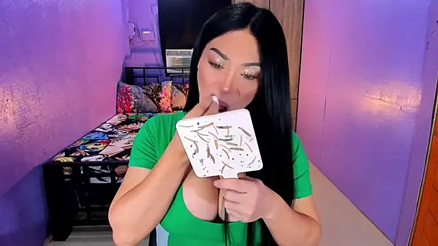 Snapshot of xxHeavenly_AngeLxx chatting on November 2025 07:27:02 PM xxHeavenly AngeLxx online show from November 2025 07:27:02 PM