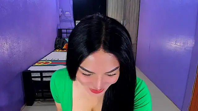 Snapshot of xxHeavenly_AngeLxx chatting on November 2025 08:05:01 PM xxHeavenly AngeLxx online show from November 2025 08:05:01 PM