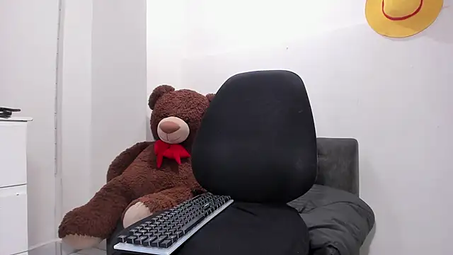 Snapshot of Lu_doll chatting on March 2026 03:01:01 PM Lu doll online show from March 2026 03:01:01 PM