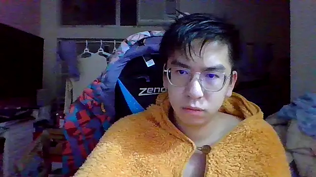 Snapshot of charlie_xdd chatting on February 2025 12:44:02 PM charlie xdd online show from February 2025 12:44:02 PM