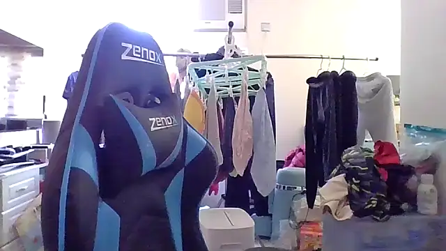 Snapshot of charlie_xdd chatting on March 2025 06:53:01 AM charlie xdd online show from March 2025 06:53:01 AM