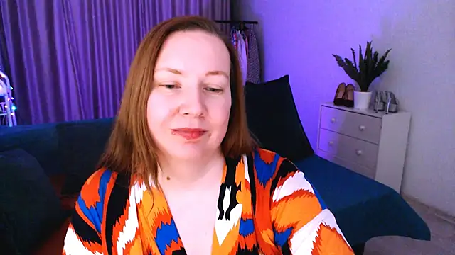 Snapshot of GoddessLara chatting on January 2025 02:49:02 AM GoddessLara online show from January 2025 02:49:02 AM