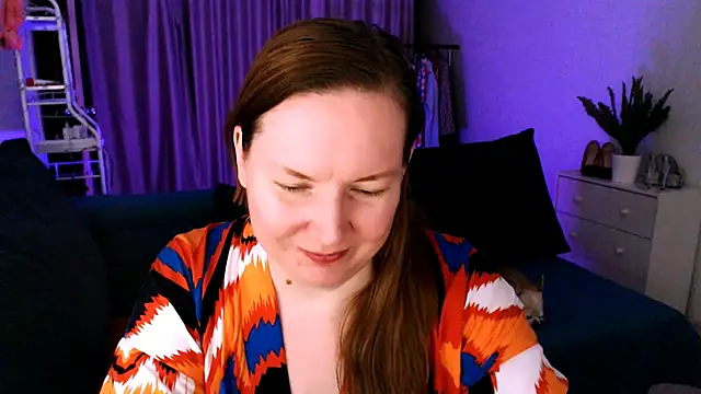 Snapshot of GoddessLara chatting on January 2025 12:50:01 AM GoddessLara online show from January 2025 12:50:01 AM