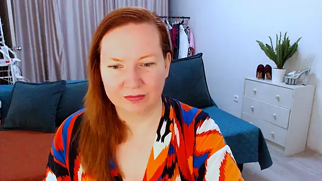 Snapshot of GoddessLara chatting on September 2025 11:04:01 PM GoddessLara online show from September 2025 11:04:01 PM