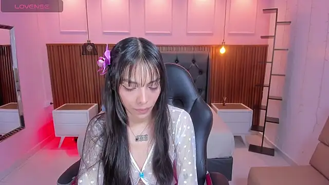 AMELIELEONE online show from September 2025 11:48:01 AM