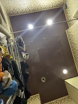 Lisaaan online show from February 2026 06:28:02 PM