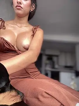 DulceLenns online show from September 2025 06:31:02 PM