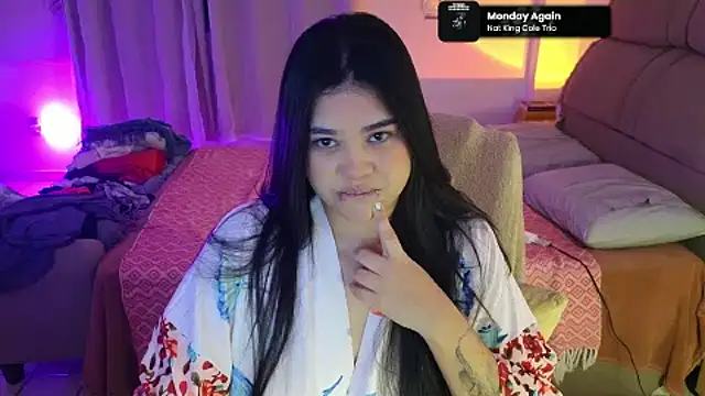 feluriana online show from May 2026 02:07:01 AM