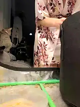 Snapshot of ScarletCallings420 chatting on December 2024 07:18:01 PM ScarletCallings420 online show from December 2024 07:18:01 PM