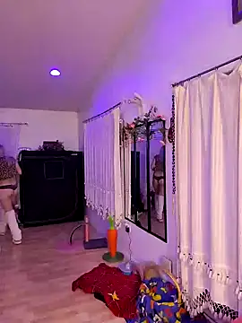 Snapshot of ScarletCallings420 chatting on January 2025 08:38:02 AM ScarletCallings420 online show from January 2025 08:38:02 AM