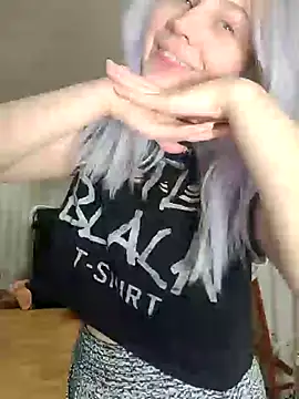 Snapshot of ScarletCallings420 chatting on January 2025 08:41:02 AM ScarletCallings420 online show from January 2025 08:41:02 AM