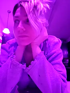 Snapshot of ScarletCallings420 chatting on February 2025 01:54:01 PM ScarletCallings420 online show from February 2025 01:54:01 PM