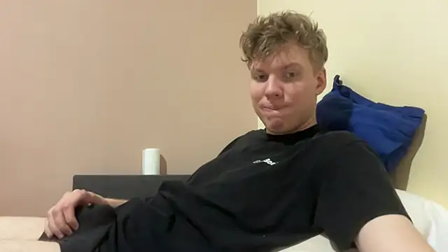 sexybooii6968 online show from November 2025 03:58:02 PM