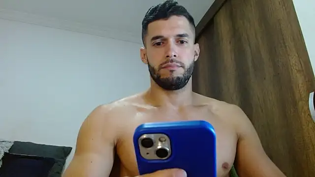 Snapshot of Noah_jhonsonn chatting on April 2026 11:30:02 AM Noah jhonsonn online show from April 2026 11:30:02 AM