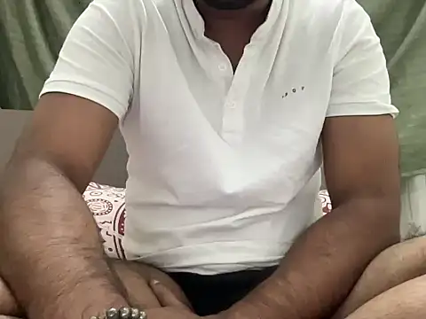 Snapshot of Greekartsguru chatting on October 2025 01:56:02 PM Greekartsguru online show from October 2025 01:56:02 PM