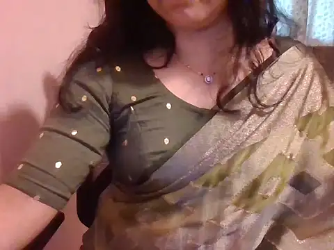 Pinky 4 online show from October 2025 12:02:02 PM