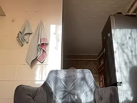 Snapshot of milaja chatting on April 2026 03:50:02 PM milaja online show from April 2026 03:50:02 PM