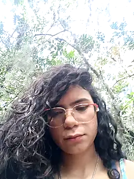 Simone Miller online show from February 2025 01:06:01 PM