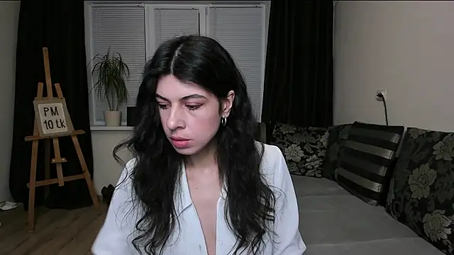 Snapshot of MolagAnna chatting on March 2026 08:23:02 PM MolagAnna online show from March 2026 08:23:02 PM