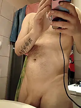 Snapshot of ZupaSerowa chatting on April 2026 07:22:01 PM ZupaSerowa online show from April 2026 07:22:01 PM