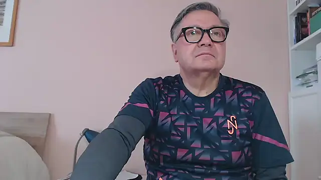 YOU6me online show from March 2026 07:37:02 AM