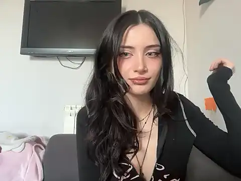 julesvause online show from April 2026 11:42:01 AM