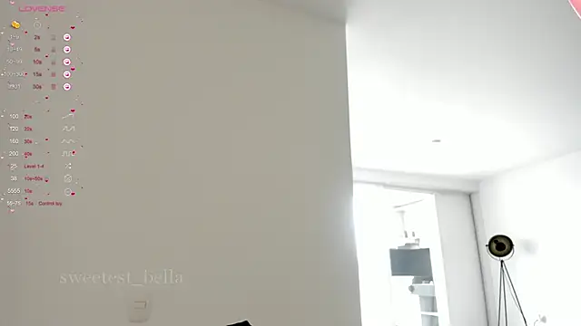 Snapshot of sweetest_bella chatting on March 2026 05:41:01 PM sweetest bella online show from March 2026 05:41:01 PM