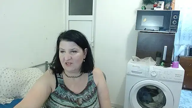 Snapshot of RidemerafSuzana chatting on February 2025 08:31:01 PM RidemerafSuzana online show from February 2025 08:31:01 PM