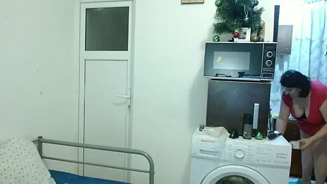 Snapshot of RidemerafSuzana chatting on February 2025 06:12:01 PM RidemerafSuzana online show from February 2025 06:12:01 PM