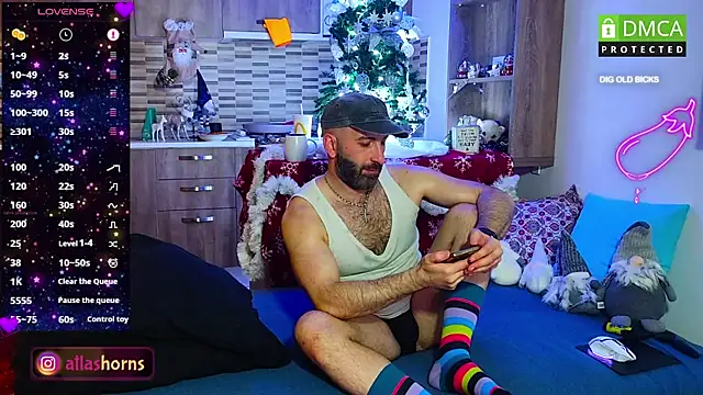 Snapshot of AtlasHorns chatting on December 2024 02:41:01 AM AtlasHorns online show from December 2024 02:41:01 AM