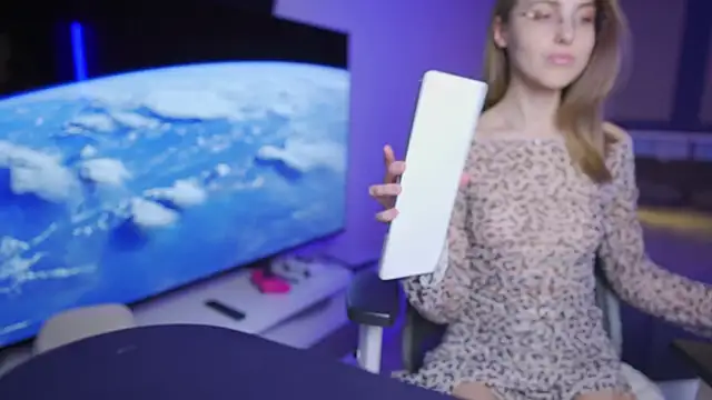 Snapshot of CassiaBlade1 chatting on March 2026 04:32:02 PM CassiaBlade1 online show from March 2026 04:32:02 PM